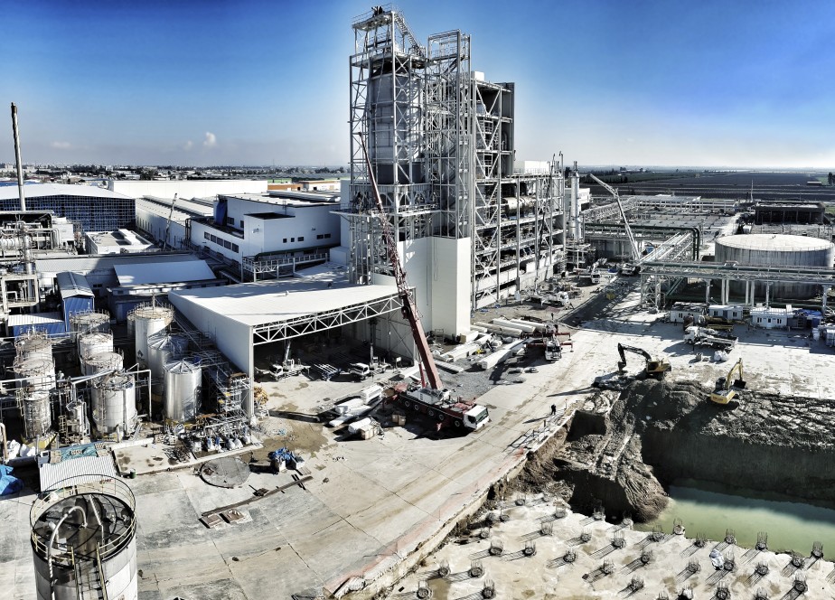 thyssenkrupp nimmt eine der größten Polyesteranlagen für SASA in der Türkei in Betrieb thyssenkrupp nimmt eine der größten Polyesteranlagen für SASA in der Türkei in Betrieb