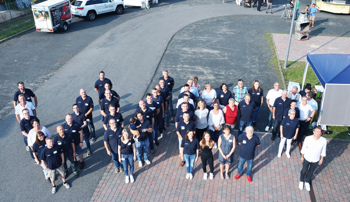 we! Gestellt durch Kollegen aus Burghaun mit CEO Ingo Steinkrüger. we! Gestellt durch Kollegen aus Burghaun mit CEO Ingo Steinkrüger.