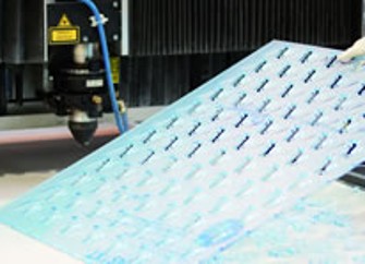 Laserschneiden und Gravieren Laserschneiden und Gravieren