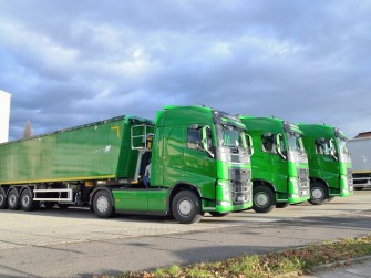 Mulden und Fahrgestelle Mulden und Fahrgestelle