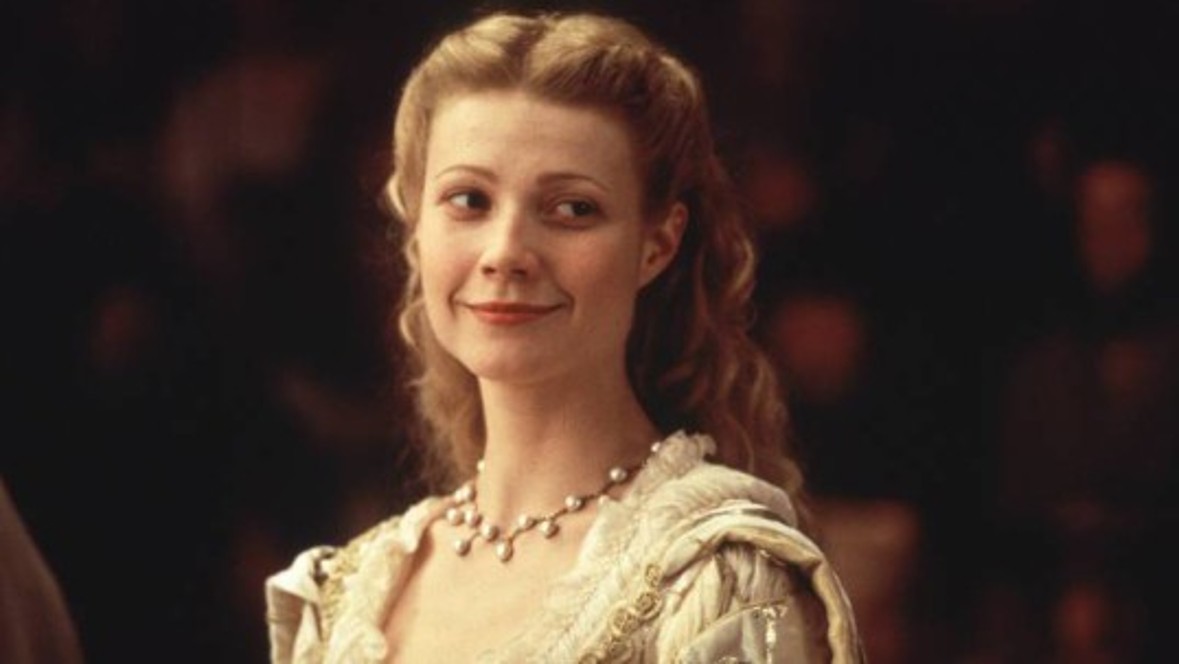 Gwyneth Paltrow receives the Oscar for Best Actress for the movie 'Shakespeare in Love'. Gwyneth Paltrow receives the Oscar for Best Actress for the movie 'Shakespeare in Love'.