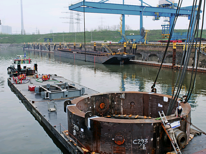 Anreise zunächst per Schiff über Rotterdam zum Hafen Schwelgen.