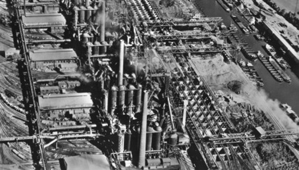 1965: Ausbau der Stahlbasis im Krupp-Konzern