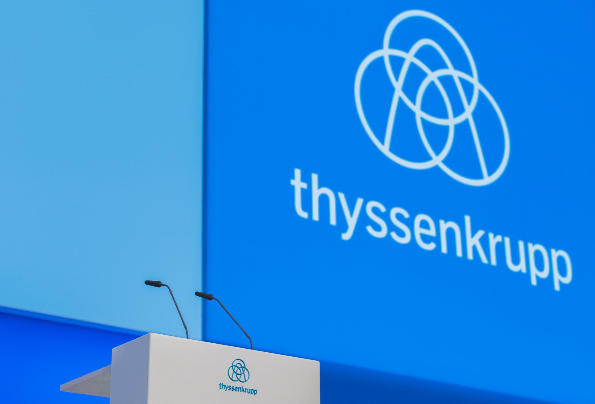 Außerordentliche Hauptversammlung der thyssenkrupp AG stimmt Verselbstständigung von tk accelis zu