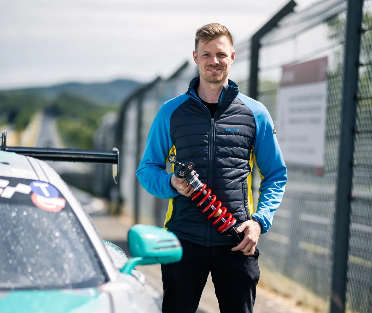Der verbaute Dämpfer von thyssenkrupp Bilstein im Mercedes AMG GT2