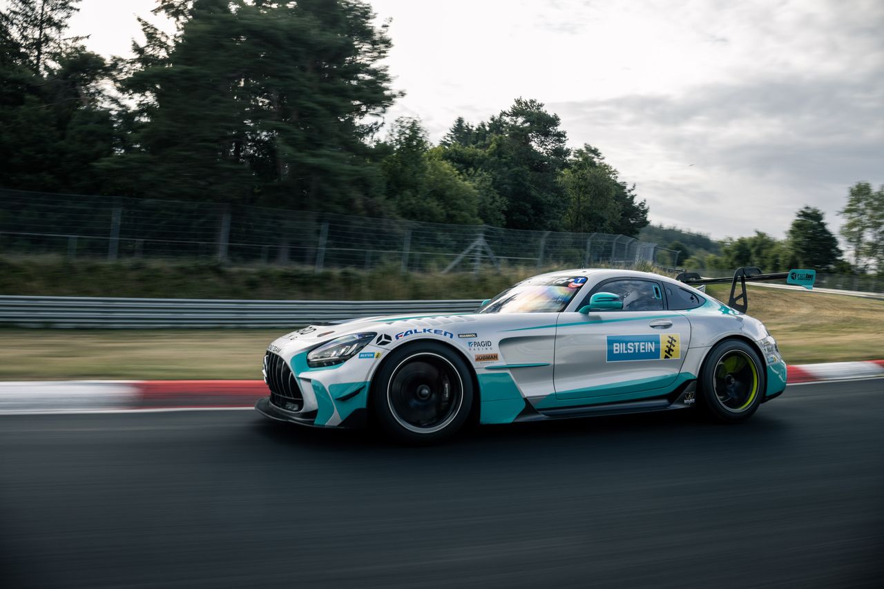 Mercedes AMG GT2 mit Bilsteindämpfern auf der Nordschleife