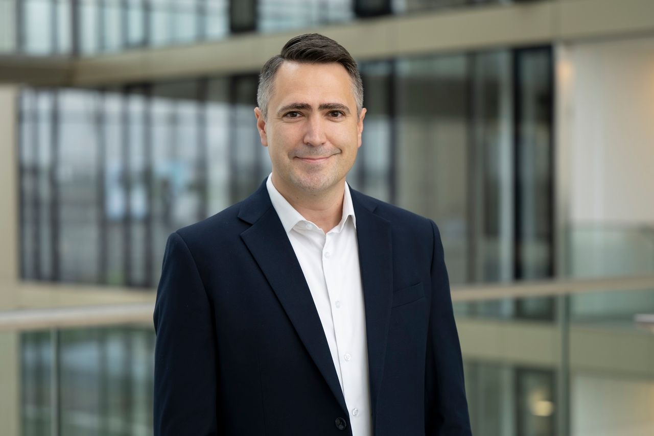 thyssenkrupp Business Unit Automotive Systems CEO Dr. Dominik Gläßer