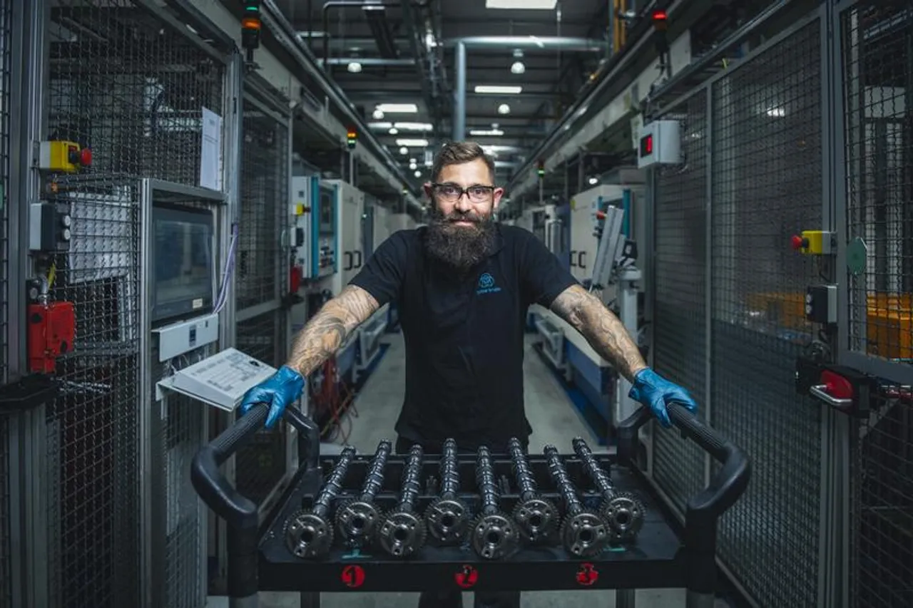 Employee in production