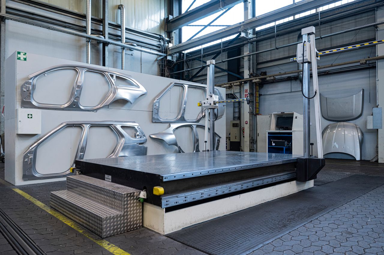 thyssenkrupp Automotive Systems Forming Dies
