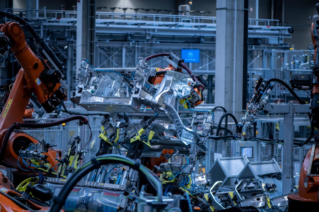 integrated car body specialist,car body,car bodies,E-mobility,car body construction