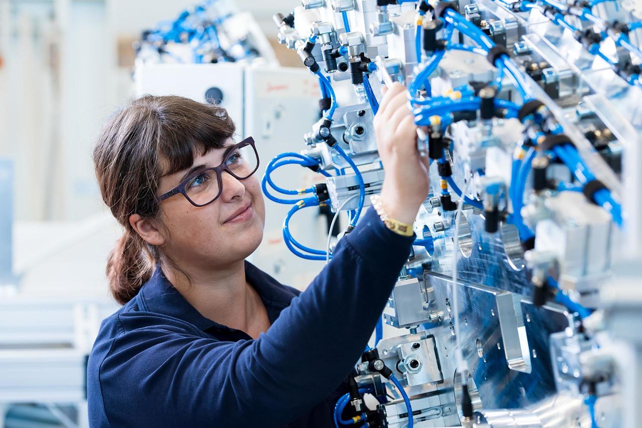 Werksstudentin bei thyssenkrupp