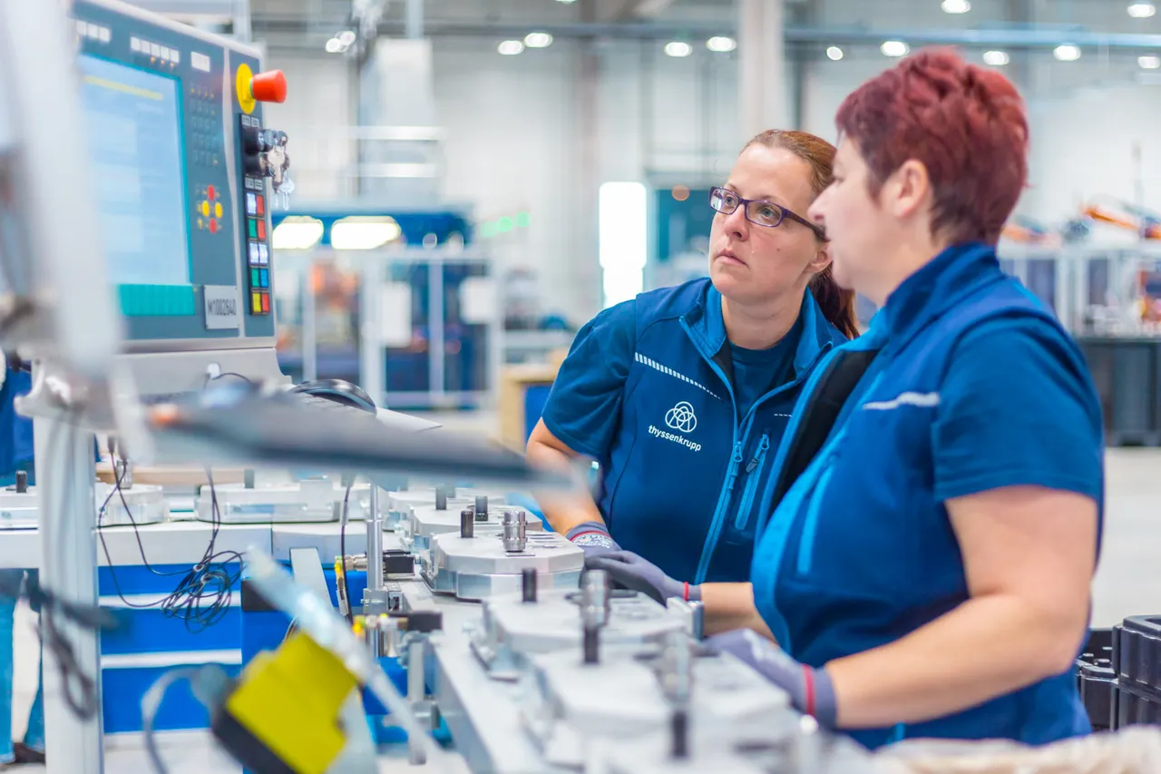 Employees working together