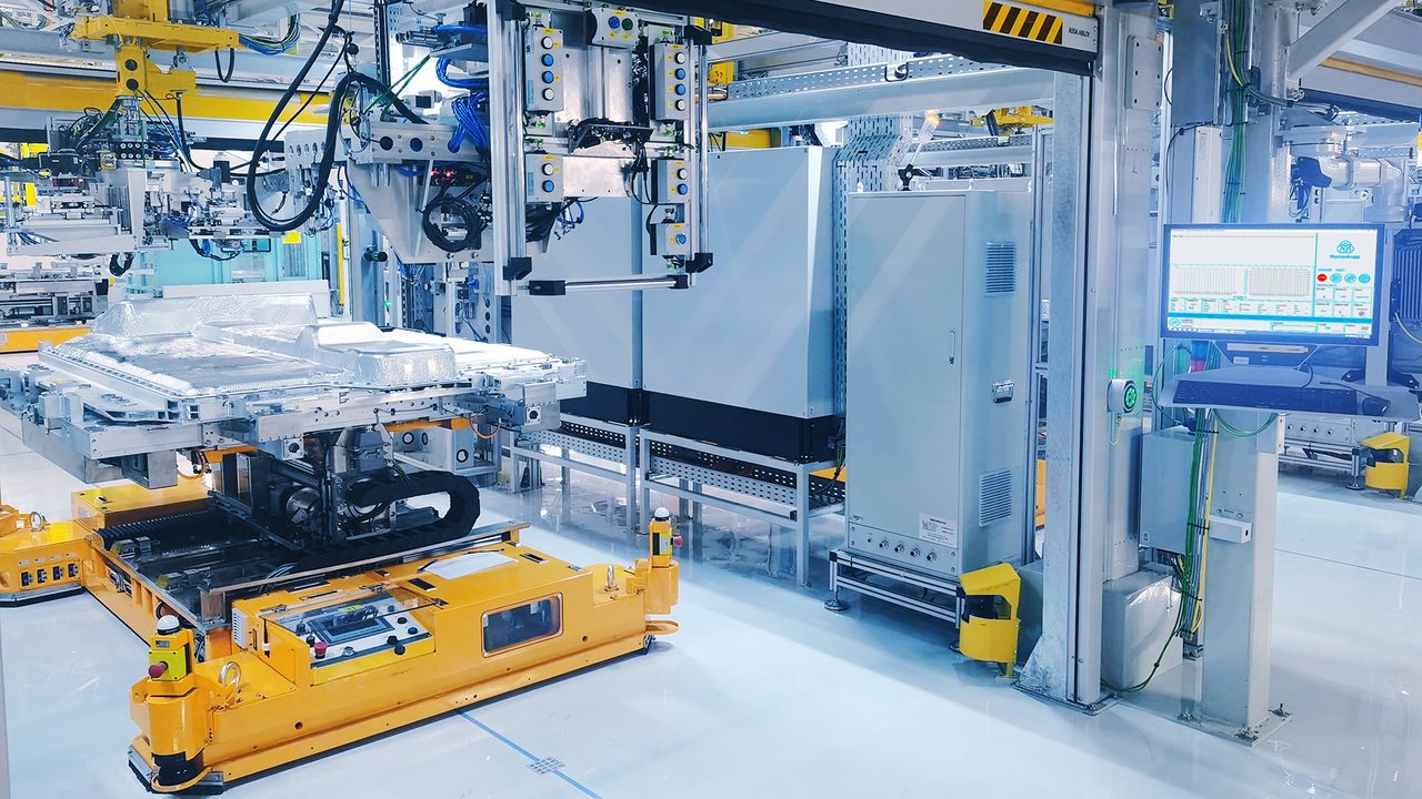 Prozessschritt des End-of-Line Test in der Batterieproduktion mit Prüflauf von High-Voltage-Test bis Restbussimulation