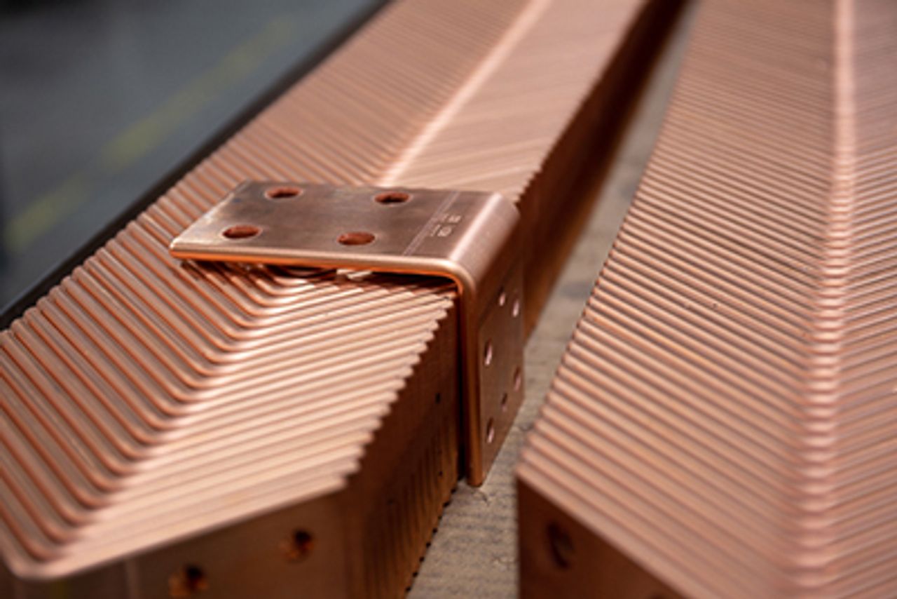 koperen busbars , geplooid en ggestpales en ge