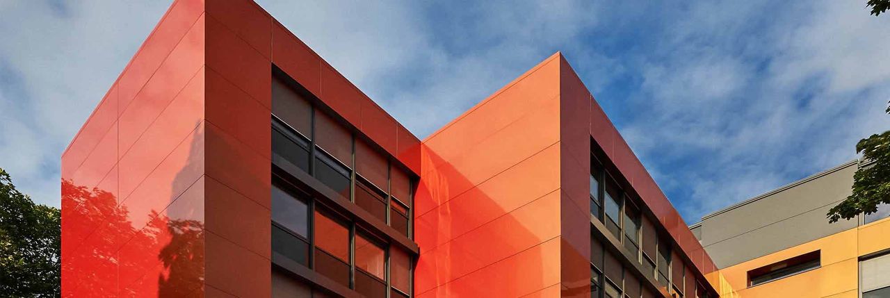 ALUCOBOND Fassade - Schimmerndes Farbspiel