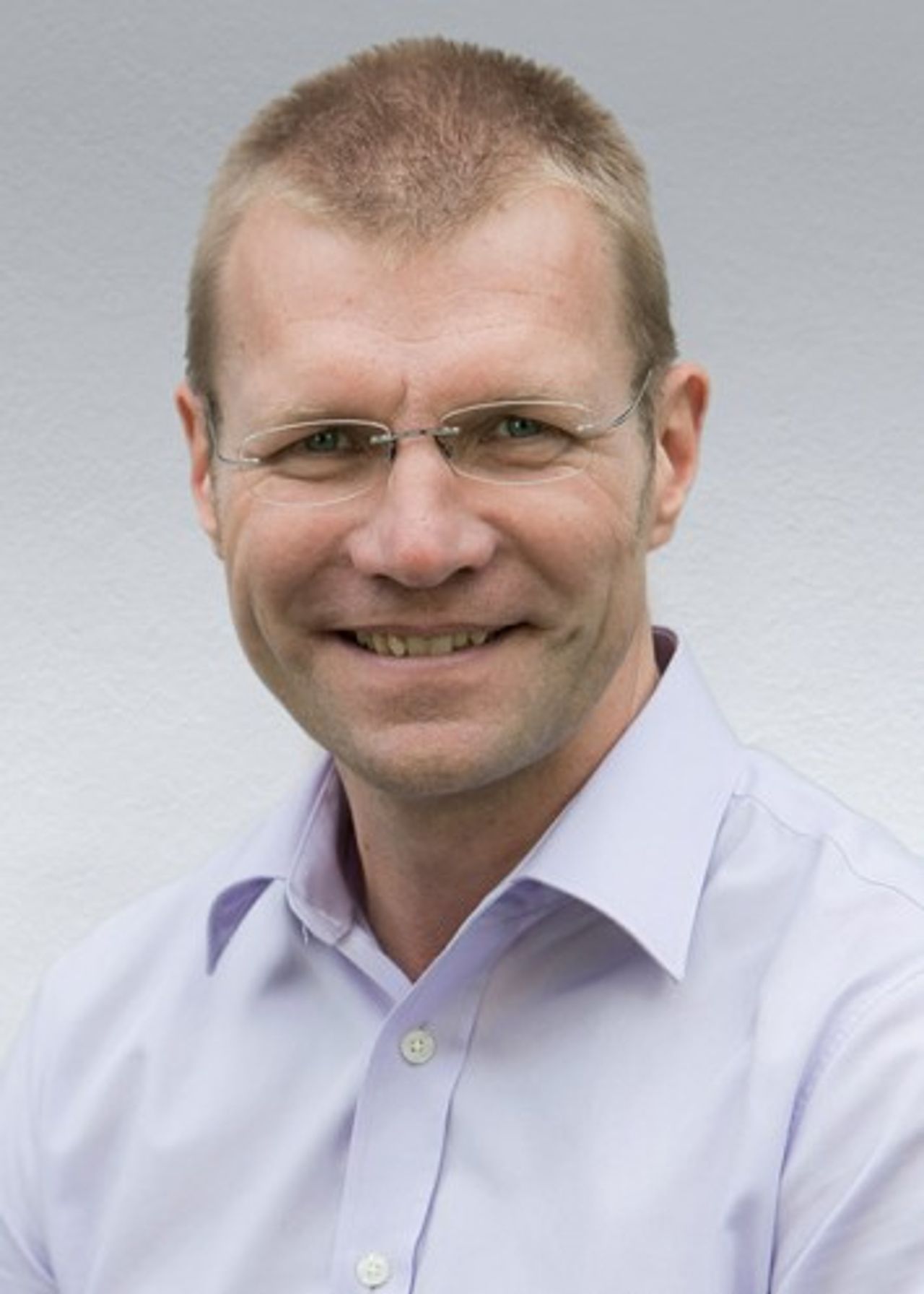 Verkaufsberater Hochbau, thyssenkrupp Ansprechpartner, thyssenkrupp Kontakt