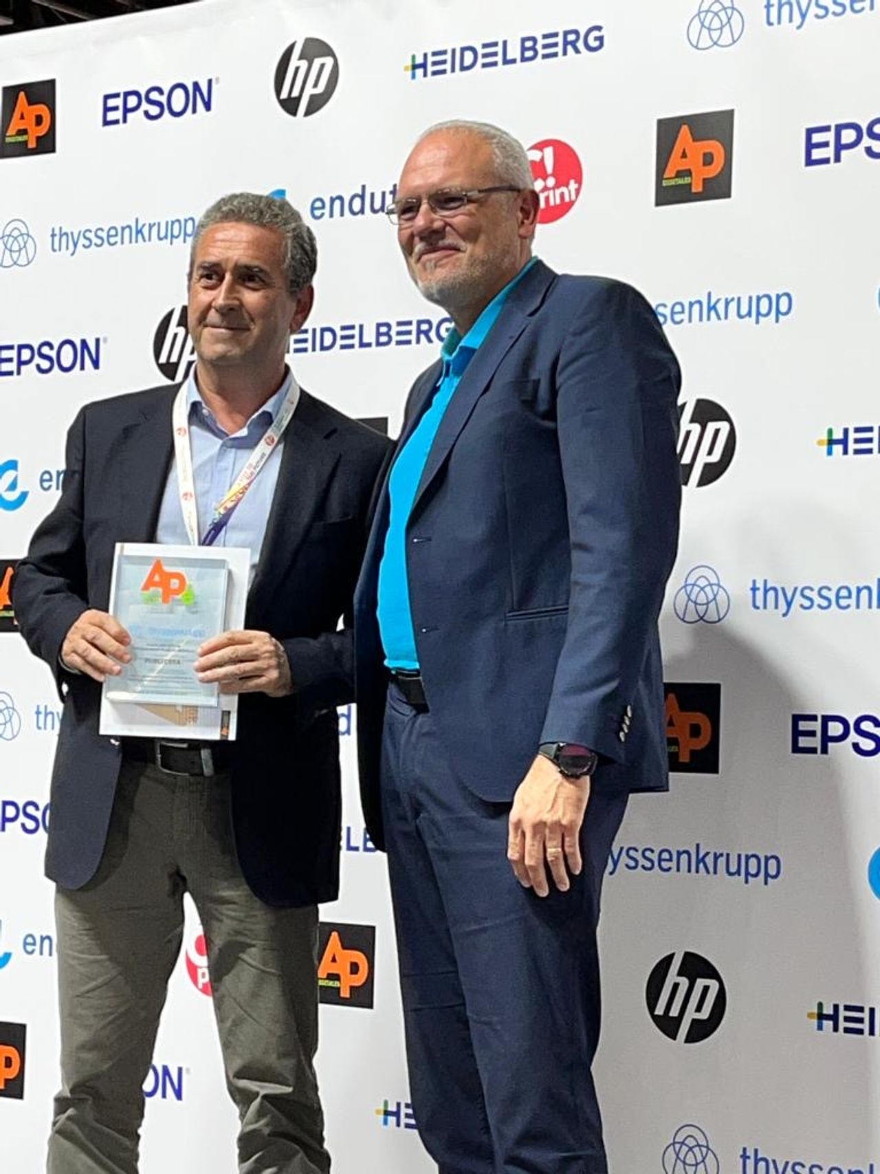 Entrega premio Publicesa Premios APé