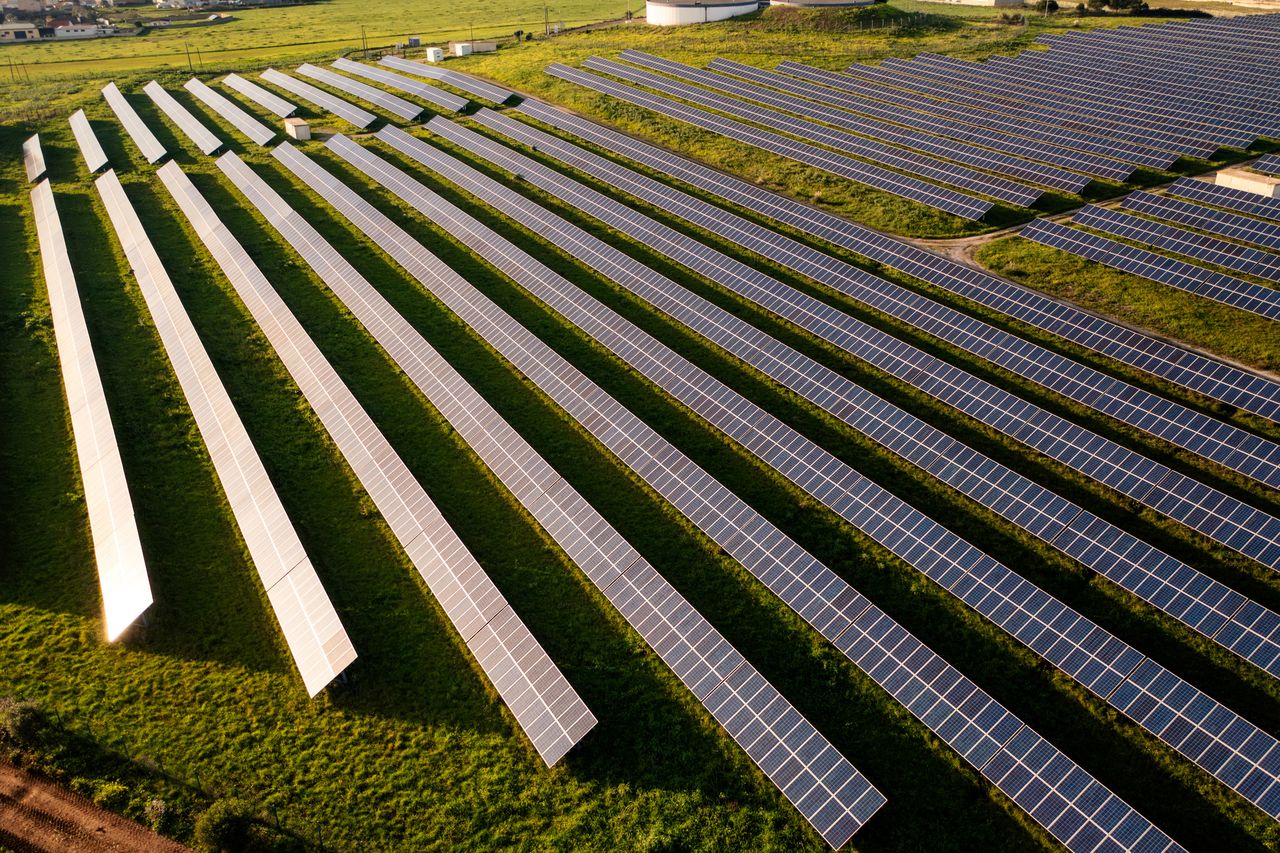 Solar Field | Utility Scale Solar Logistics | Inventory Management for Solar Modules | thyssenkrupp Supply Chain Services