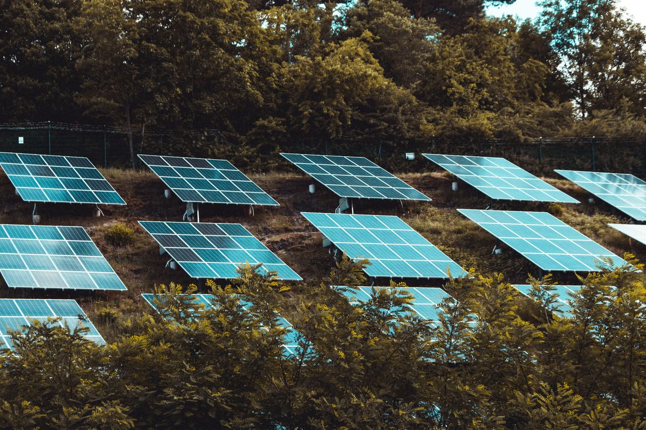 solar module handling