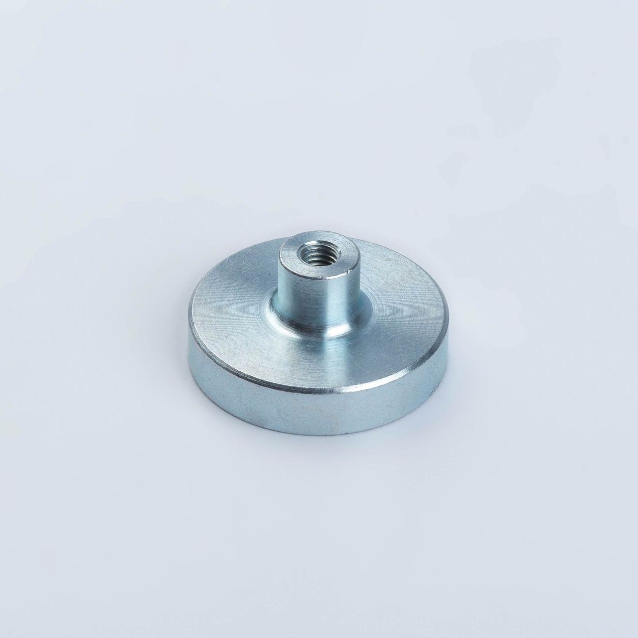 Pot magnet made of Neodym with threaded bush, galvanized, thyssenkrupp Magnettechnik