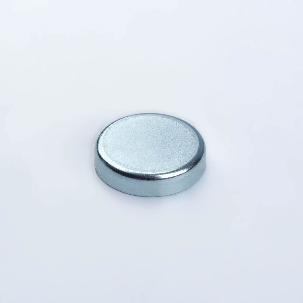 Pot magnet made of hard ferrite, galvanized, thyssenkrupp Magnettechnik