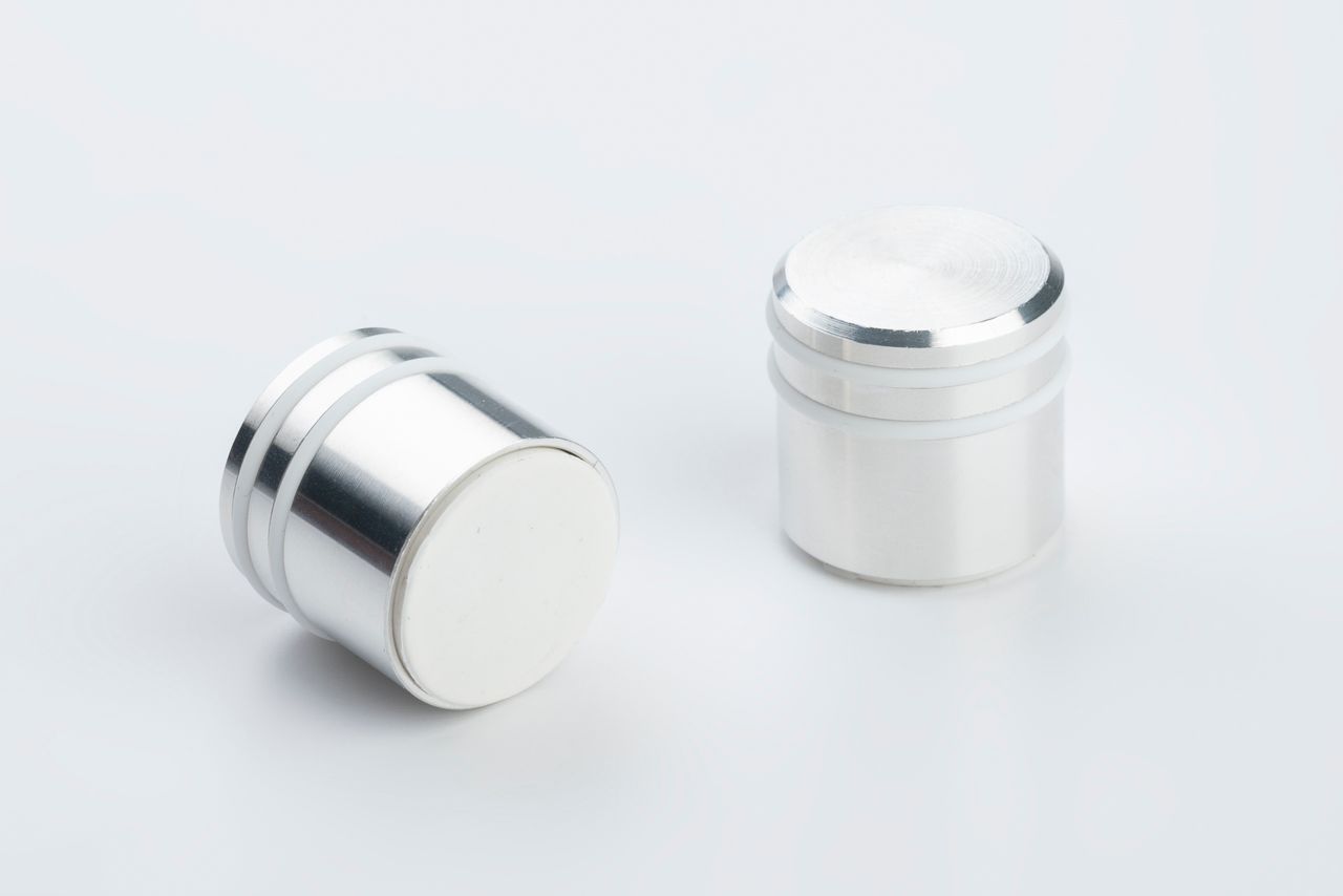 Organisationsmagnet aus Neodym mit Aluminiumgehäuse und gummierter Haftfläche, thyssenkrupp Magnettechnik