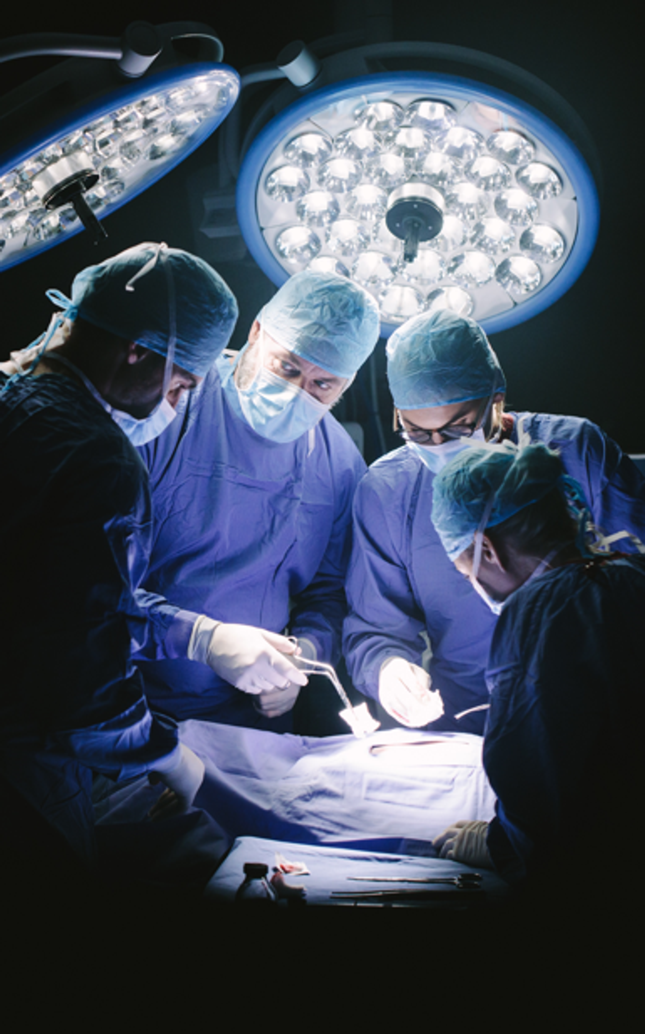 Medizintechnische Instrumente und Implantate