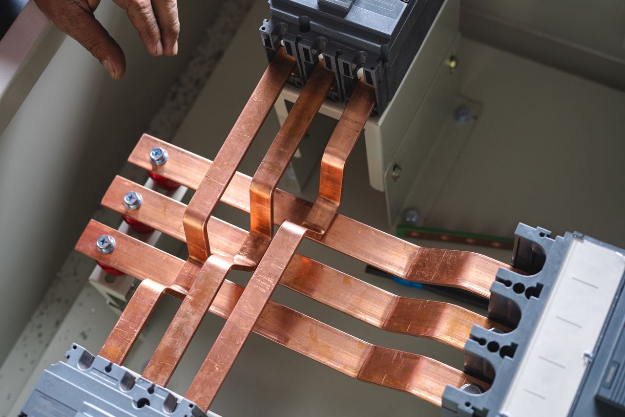 Kupfer Stromschienen in einem Transformator
