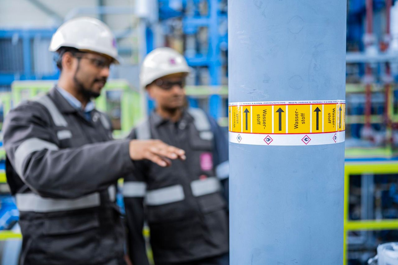 Water electrolysis by thyssenkrupp nucera