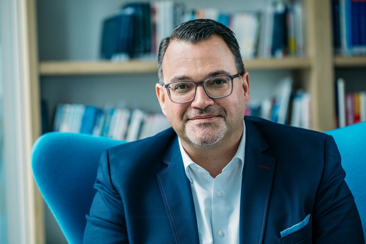 Oliver Burkhard