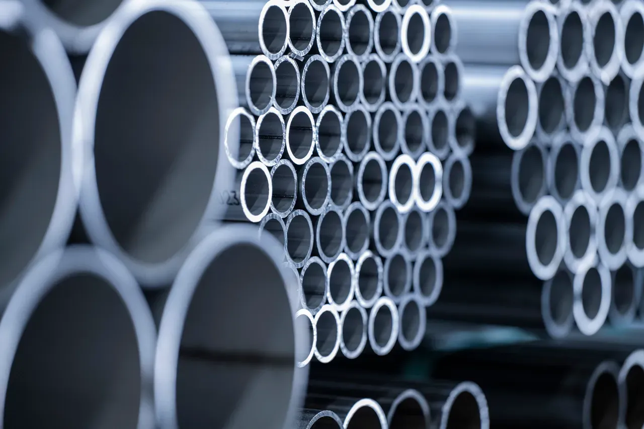CO2 reduzierter grüner Stahl und Edelstahl bei thyssenkrupp schulte kaufen