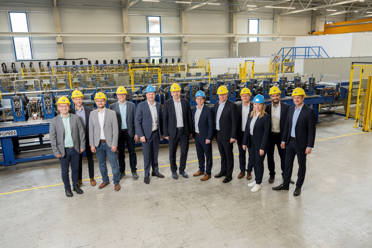 Green steel for green energy: thyssenkrupp Materials Processing Europe supplies CO2-reduced steel to König, a manufacturer of solar installation mounting systems