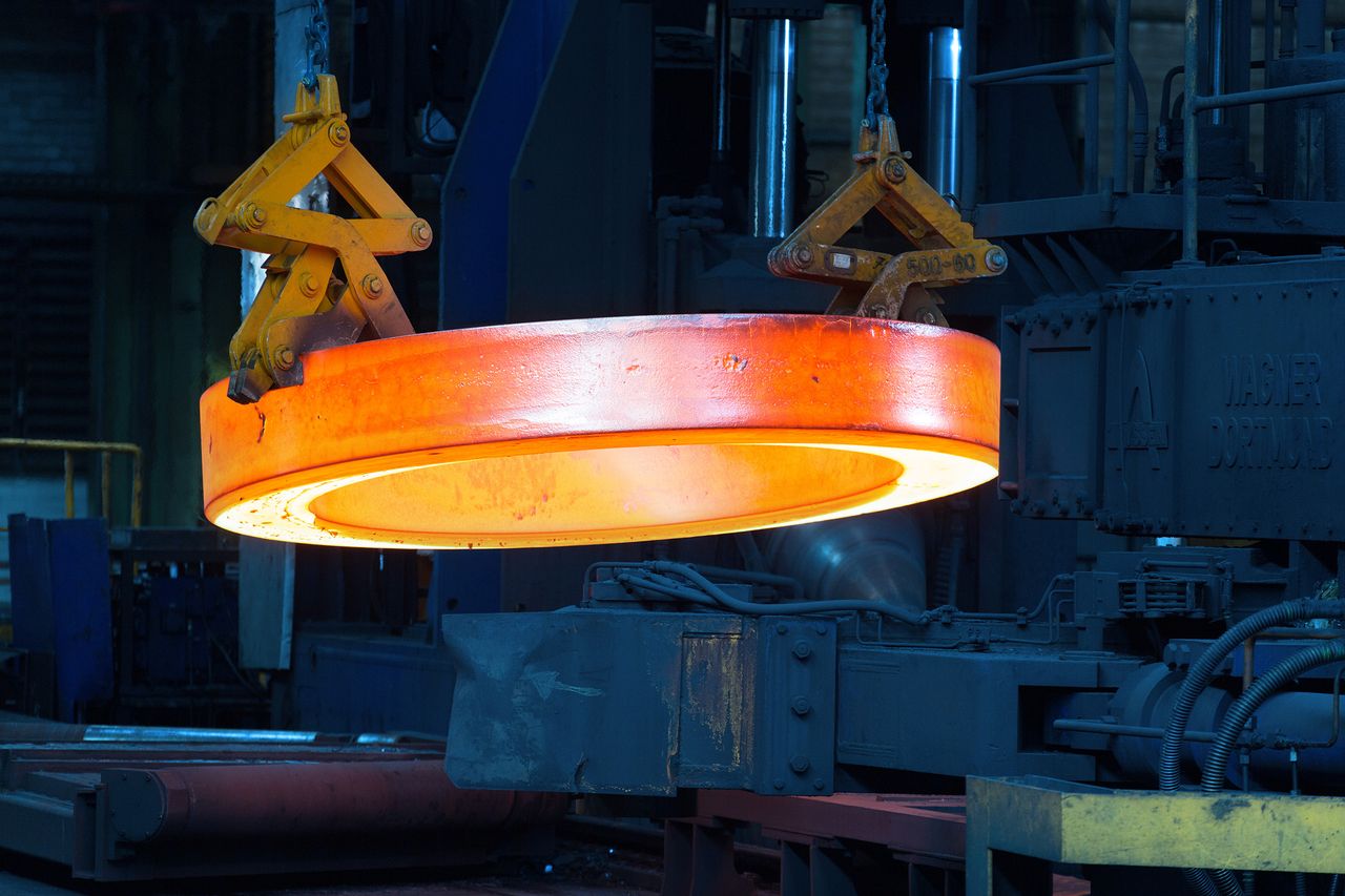 Bearings for wind turbines made by thyssenkrupp rothe erde